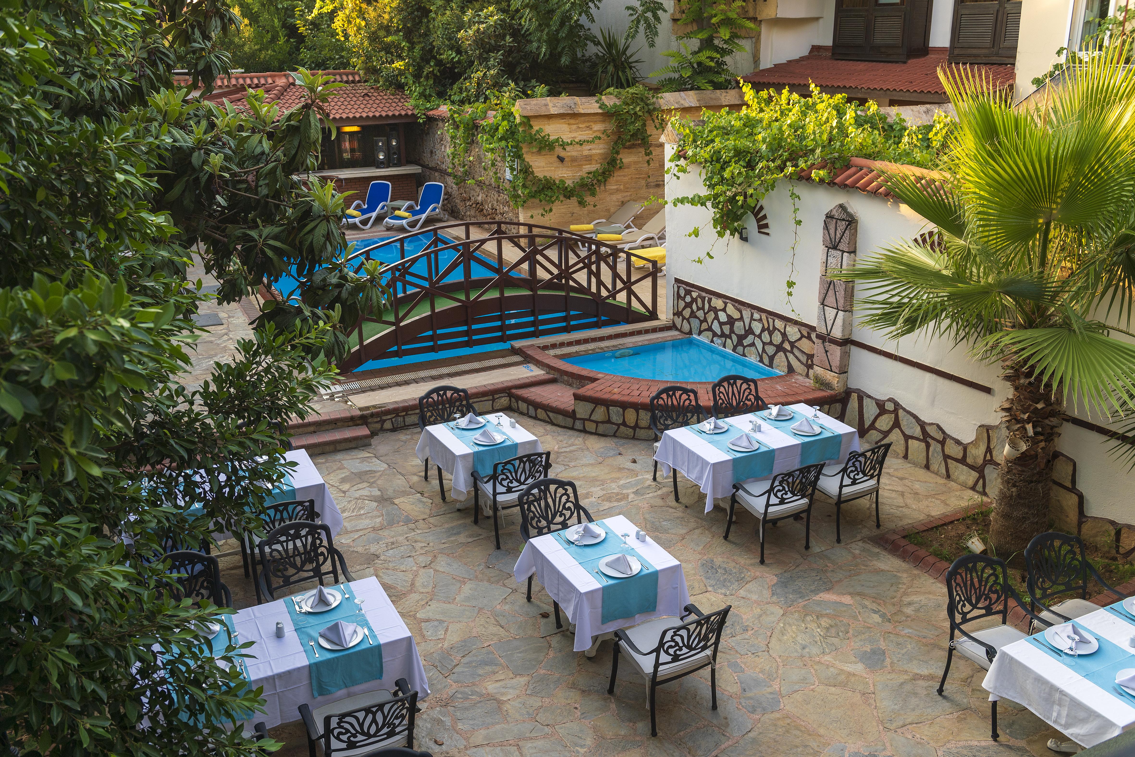 Castle Old Town Hotel Antalya Extérieur photo